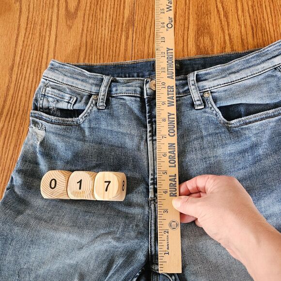 SILVER Womens Size 31 x 27 Distressed Raw Hem Calley Skinny Crop Blue Jeans - Picture 9 of 13